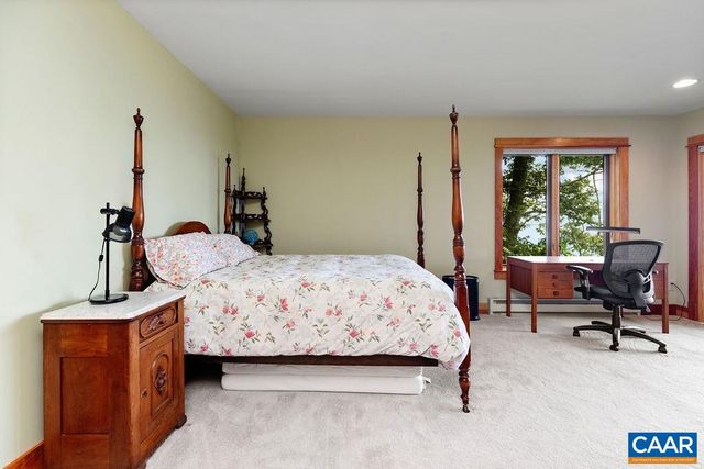 788 DEVILS KNOB LOOP, Roseland, VA 22967