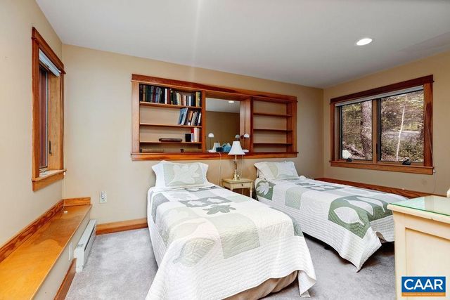 788 DEVILS KNOB LOOP, Roseland, VA 22967