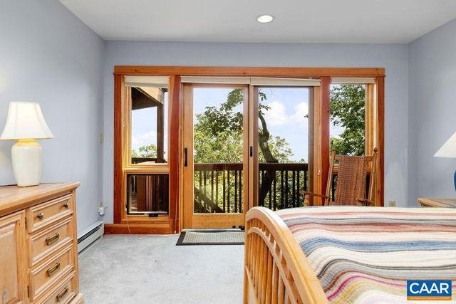 788 DEVILS KNOB LOOP, Roseland, VA 22967