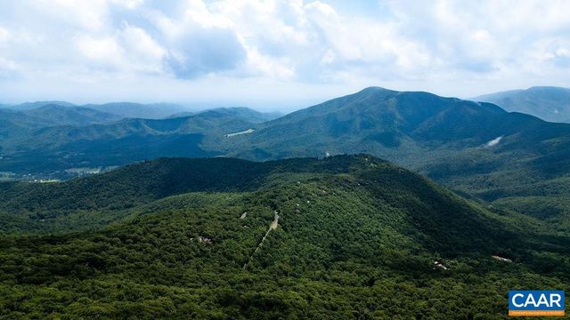 788 DEVILS KNOB LOOP, Roseland, VA 22967