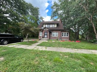 345 Calumet Boulevard, Harvey, IL 60426