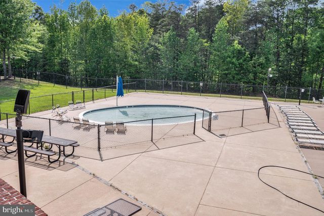 70 COLEMANS MILL DR, Fredericksburg, VA 22405