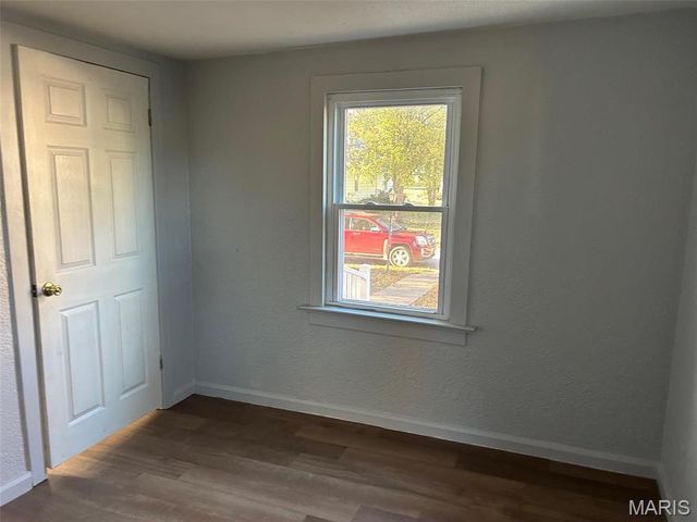 636 S 19th Street, Belleville, IL 62226
