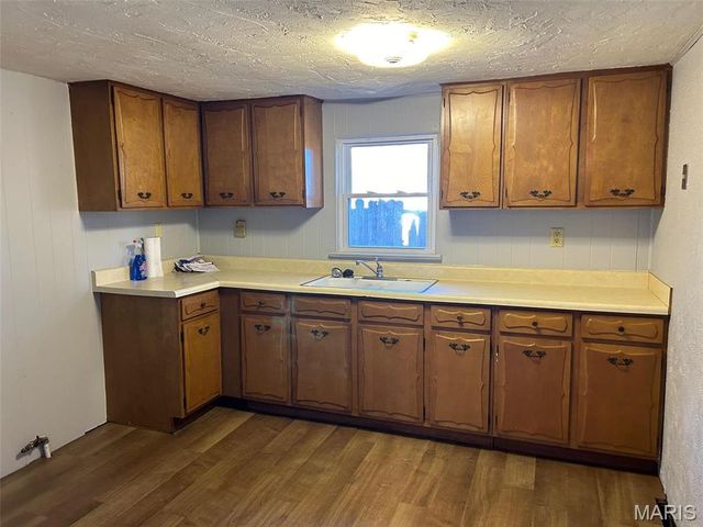 636 S 19th Street, Belleville, IL 62226