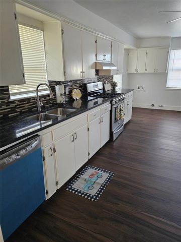 4602 N Redmond Avenue, Bethany, OK 73008