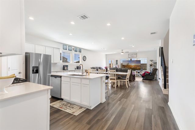 306 Springfield Shores Court, Crosby, TX 77532