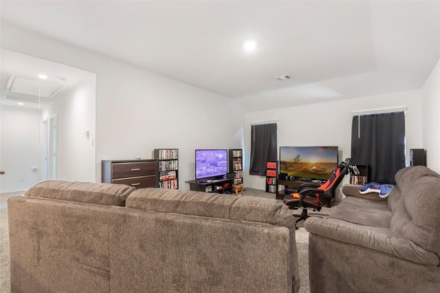 306 Springfield Shores Court, Crosby, TX 77532