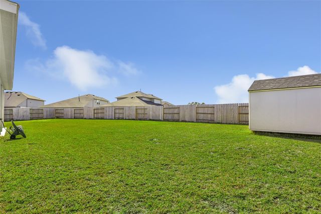 306 Springfield Shores Court, Crosby, TX 77532