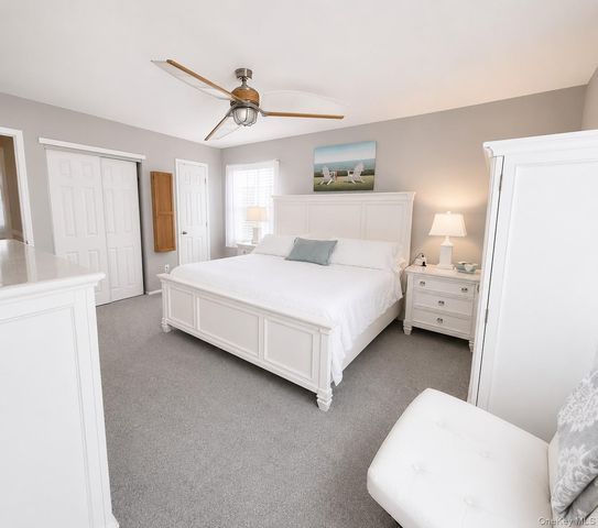 11 Hollow Oak Drive, East Patchogue, NY 11772