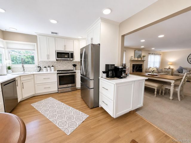 11 Hollow Oak Drive, East Patchogue, NY 11772