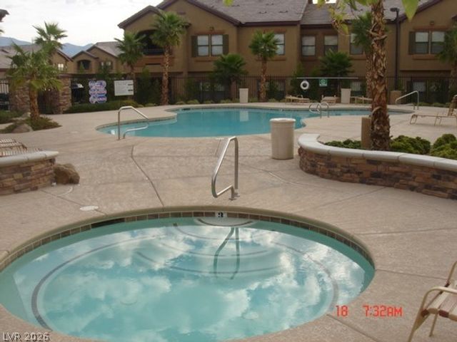 8250 North Grand Canyon Drive 2040, Las Vegas, NV 89166