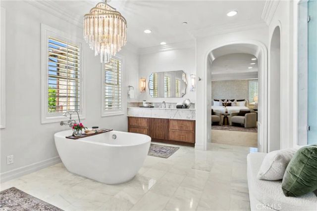 7 Kent Court, Ladera Ranch, CA 92694