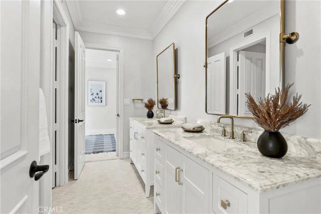7 Kent Court, Ladera Ranch, CA 92694