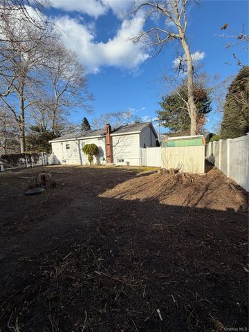60 Webb Avenue, Patchogue, NY 11772