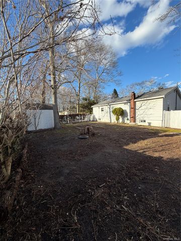 60 Webb Avenue, Patchogue, NY 11772