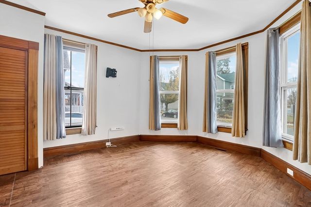 55 Florida St, Springfield, MA 01109