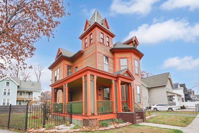 55 Florida St, Springfield, MA 01109