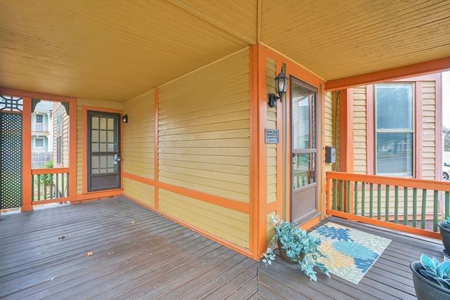 55 Florida St, Springfield, MA 01109