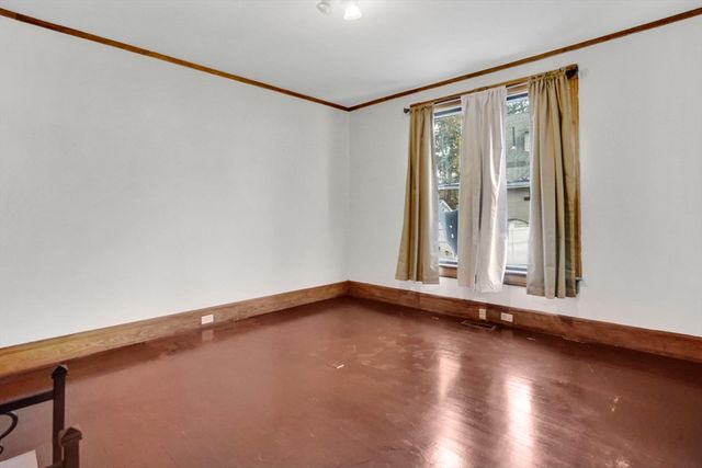 55 Florida St, Springfield, MA 01109