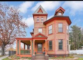 55 Florida St, Springfield, MA 01109