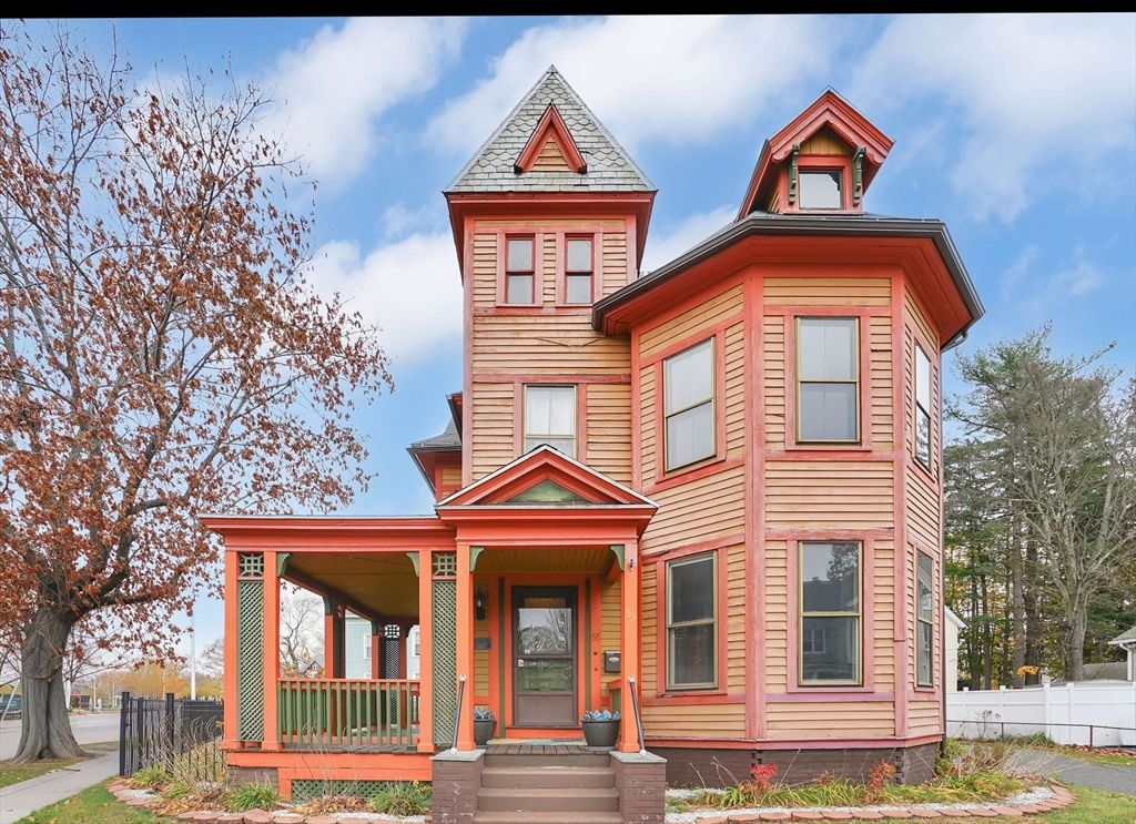 55 Florida St, Springfield, MA 01109