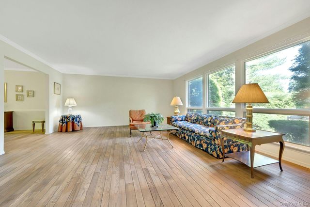 34 Century Trail, Harrison, NY 10528