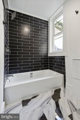 3951 PENNSGROVE ST, Philadelphia, PA 19104