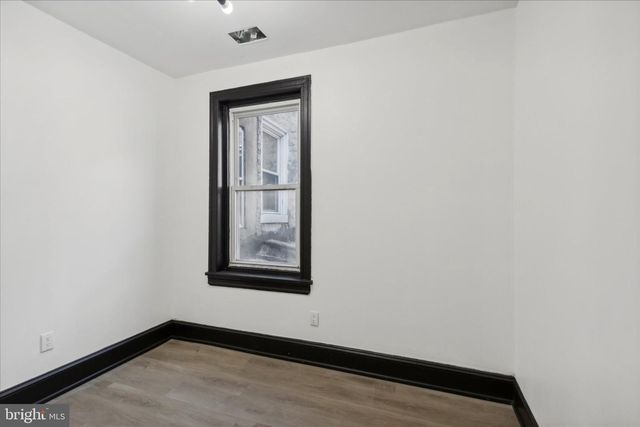 3951 PENNSGROVE ST, Philadelphia, PA 19104
