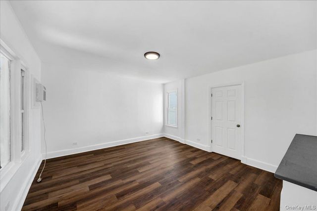 35 S Terrace Avenue, Mount Vernon, NY 10550