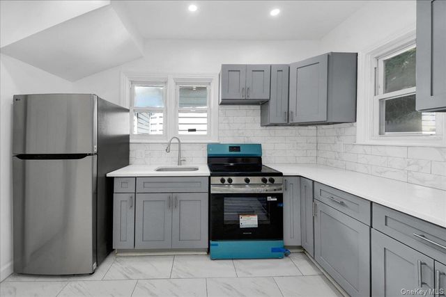 35 S Terrace Avenue, Mount Vernon, NY 10550