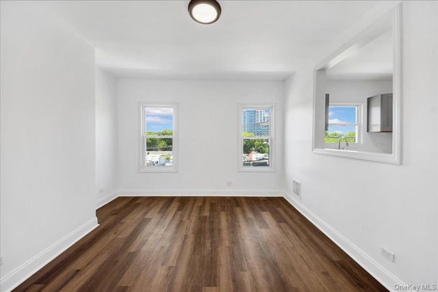 35 S Terrace Avenue, Mount Vernon, NY 10550