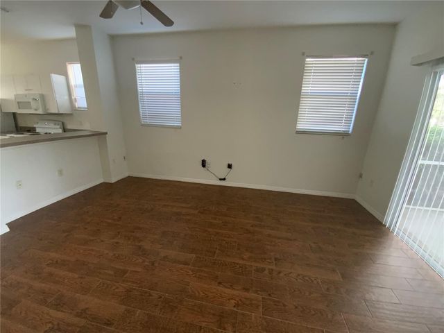 18533 PEBBLE LAKE COURT, Tampa, FL 33647