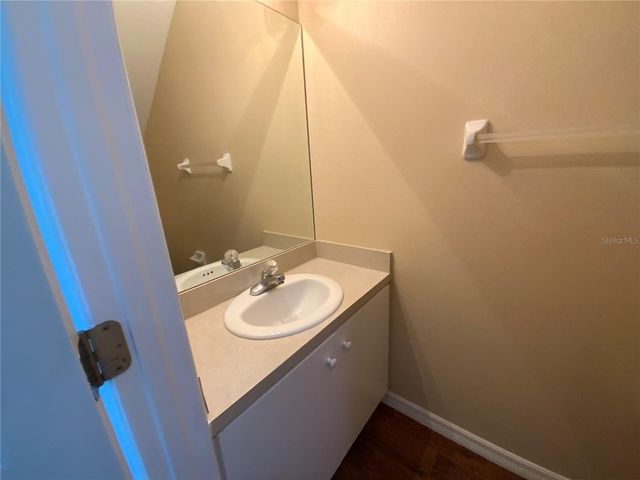 18533 PEBBLE LAKE COURT, Tampa, FL 33647