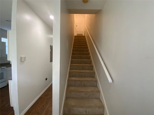 18533 PEBBLE LAKE COURT, Tampa, FL 33647