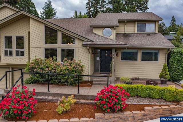 3586 Cherokee Dr S, Salem, OR 97302