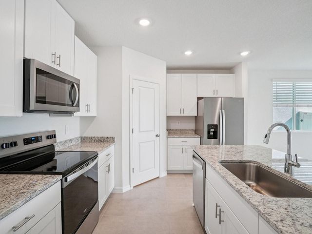 1696 COOLRIDGE PLACE, Zephyrhills, FL 33541