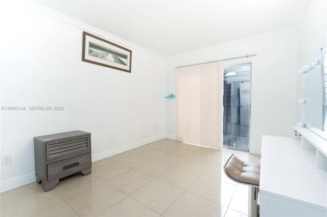 8003 W 6th Ave M, Hialeah, FL 33014