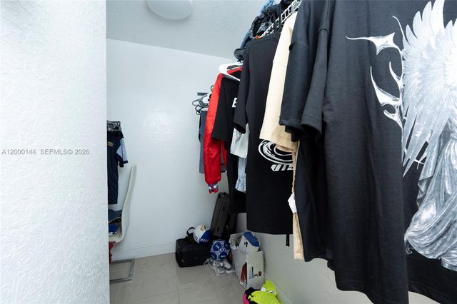 8003 W 6th Ave M, Hialeah, FL 33014