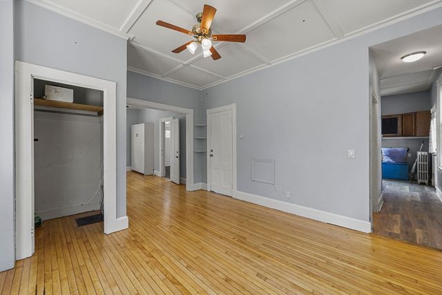 92 W Housatonic St, Pittsfield, MA 01201