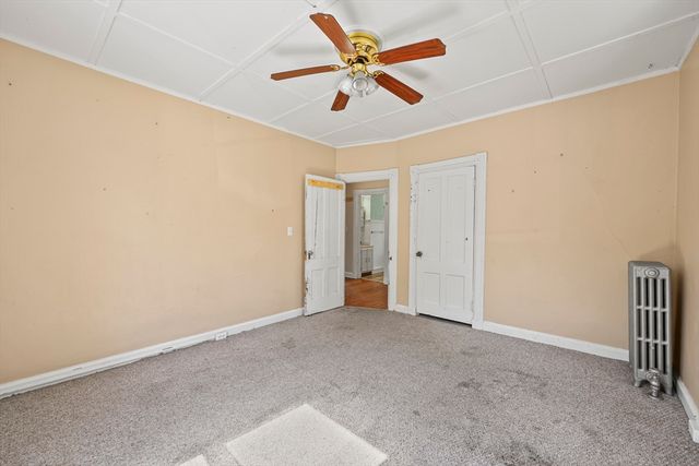 92 W Housatonic St, Pittsfield, MA 01201