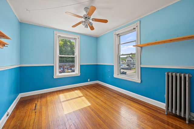 92 W Housatonic St, Pittsfield, MA 01201