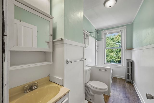 92 W Housatonic St, Pittsfield, MA 01201