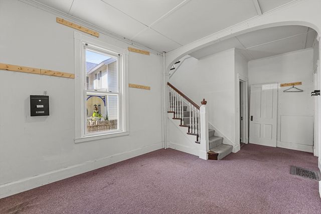 92 W Housatonic St, Pittsfield, MA 01201