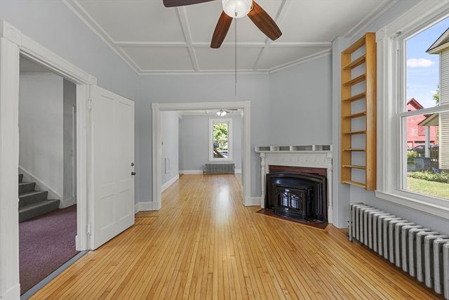 92 W Housatonic St, Pittsfield, MA 01201