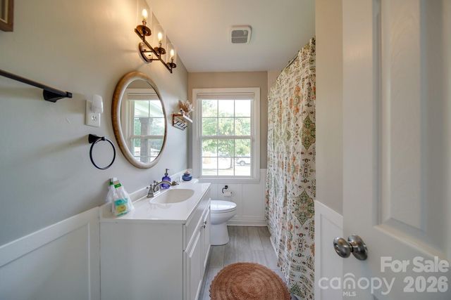 1512 Newcastle Street, Charlotte, NC 28216