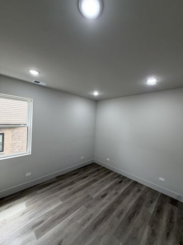 6603 S Langley Avenue 2, Chicago, IL 60637