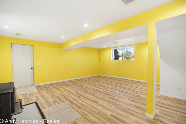 4470 Poulin Street, Norton Shores, MI 49441