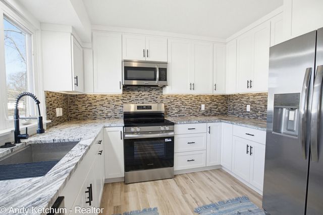 4470 Poulin Street, Norton Shores, MI 49441