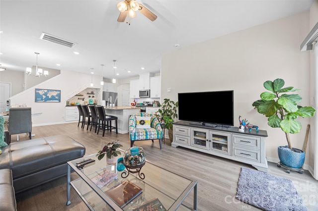 359 Olympia Way, York, SC 29745