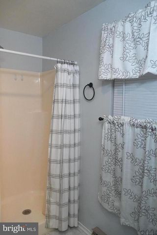 2009 DEER PATH RD, Harrisburg, PA 17110